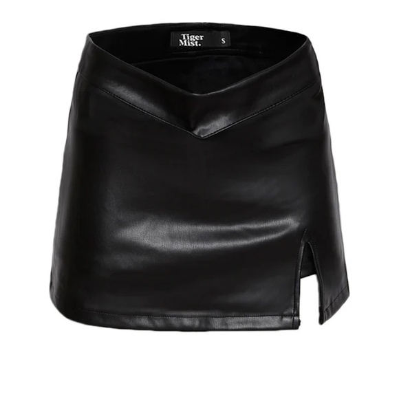 DAPHNIE PU SKORT - Picture 3 of 7